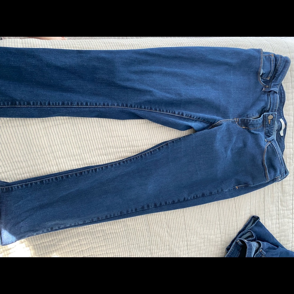 Size 18 short Levi’s classic mid rise skinny jeans